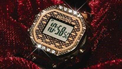 שעון טבעת מבית CASIO בשתפ עם הזמר והיוצר הקולומביאני JBalvin | יח"צ שעון טבעת מבית CASIO בשתפ עם הזמר והיוצר הקולומביאני JBalvin | יח"צ