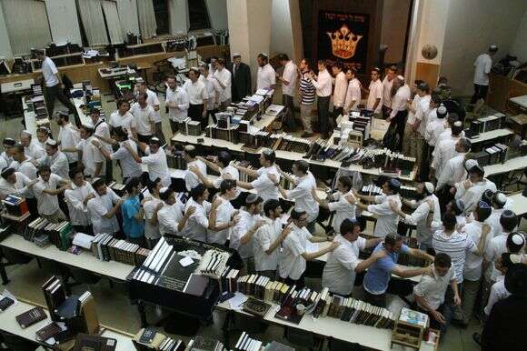 "להתסכל על המציאות בצורה
 מורכבת". ישיבת הר עציון | גרשון אלינסון, פלאש 90