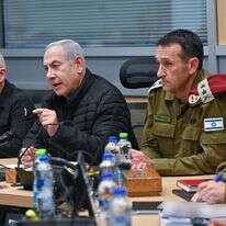 רה"מ, שר הביטחון והרמטכ"ל בזמן טבח שמחת תורה | קובי גדעון, לע"מ רה"מ, שר הביטחון והרמטכ"ל בזמן טבח שמחת תורה | קובי גדעון, לע"מ