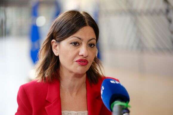שרת הנוער והילדים הספרדית סירה רגו | Getty Images שרת הנוער והילדים הספרדית סירה רגו | Getty Images