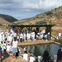 מאות בתפילה בעין ריא לזכר נתנאל שוקרון שנרצח בפיגוע | יח"צ