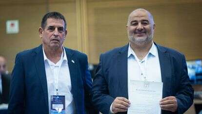 יונתן זינדל / פלאש 90 | מנסור עבאס ויואב סגלוביץ, מפלגת רע"ם יונתן זינדל / פלאש 90 | מנסור עבאס ויואב סגלוביץ, מפלגת רע"ם