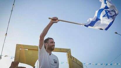 אבינתן אור עם חזרתו לביתו משבי חמאס | טל גל // פלאש 90 אבינתן אור עם חזרתו לביתו משבי חמאס | טל גל // פלאש 90
