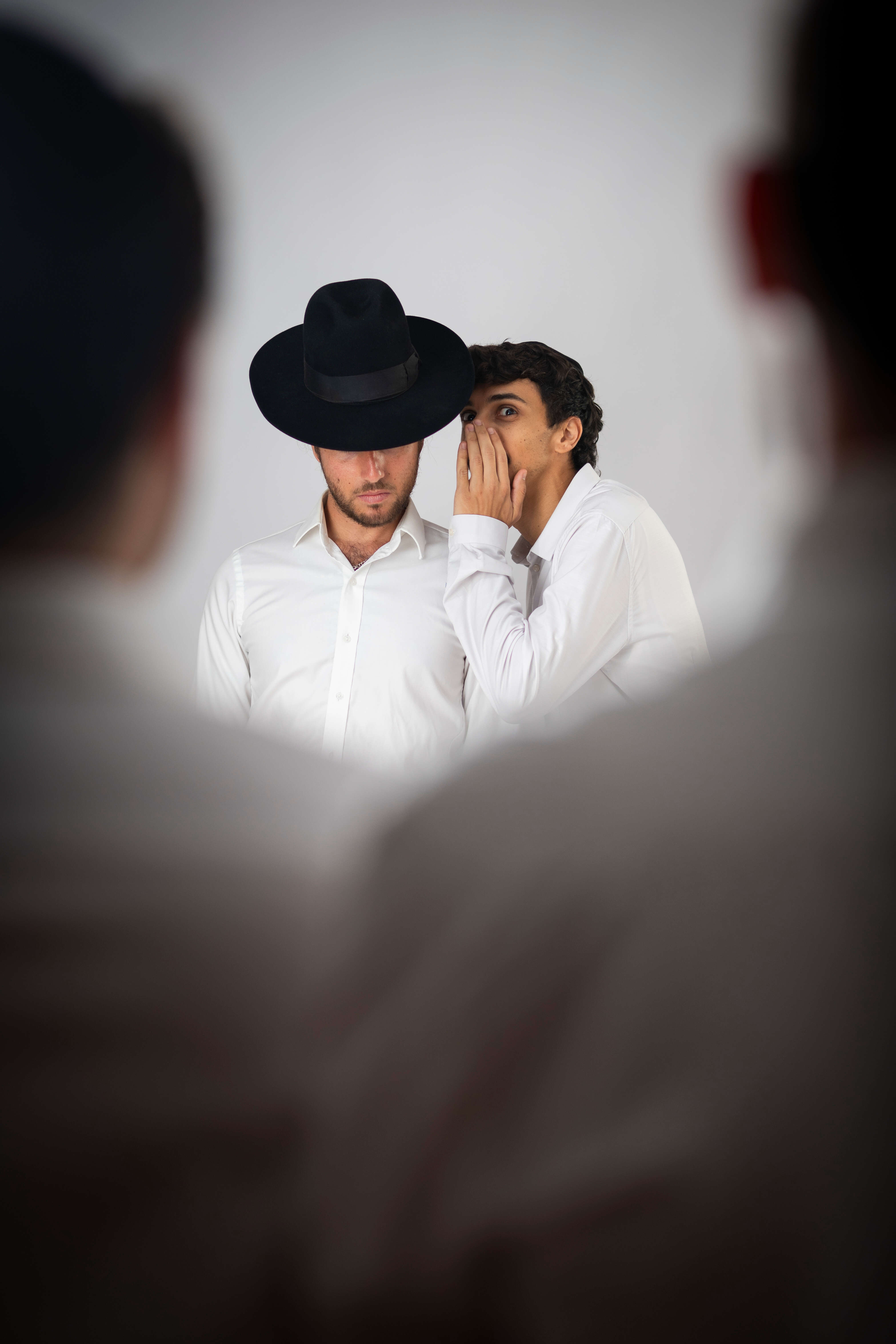 מהישיבה למועדון הסלסה: איתן צויק על מחזמר הראפ החסידי "שבבים" | יאיר מיוחס מהישיבה למועדון הסלסה: איתן צויק על מחזמר הראפ החסידי "שבבים" | יאיר מיוחס