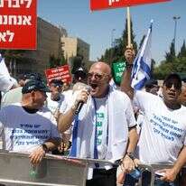 עובדי מפעל רותם אמפרט מפגינים למען שמירה על מקומות עבודתם ועתיד המפעל | יח''צ