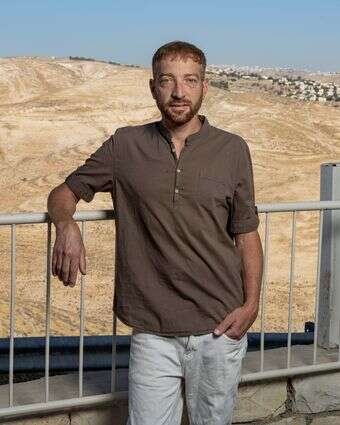 "מניטו עסק בשאלות הזהות שמטרידות את הצעירים היום". גלדצהלר | נעמה שטרן "מניטו עסק בשאלות הזהות שמטרידות את הצעירים היום". גלדצהלר | נעמה שטרן