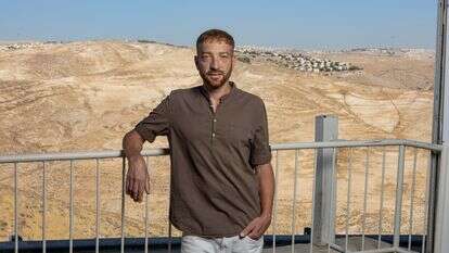 "מניטו עסק בשאלות הזהות שמטרידות את הצעירים היום". גלדצהלר | נעמה שטרן "מניטו עסק בשאלות הזהות שמטרידות את הצעירים היום". גלדצהלר | נעמה שטרן