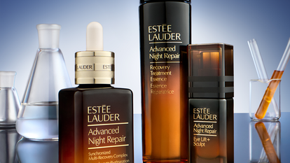 Advanced Night Repair Recovery Treatment Essence תמצית טיפולית לשיקום והרגעת העור של אסתי לאודר | יח"צ Advanced Night Repair Recovery Treatment Essence תמצית טיפולית לשיקום והרגעת העור של אסתי לאודר | יח"צ