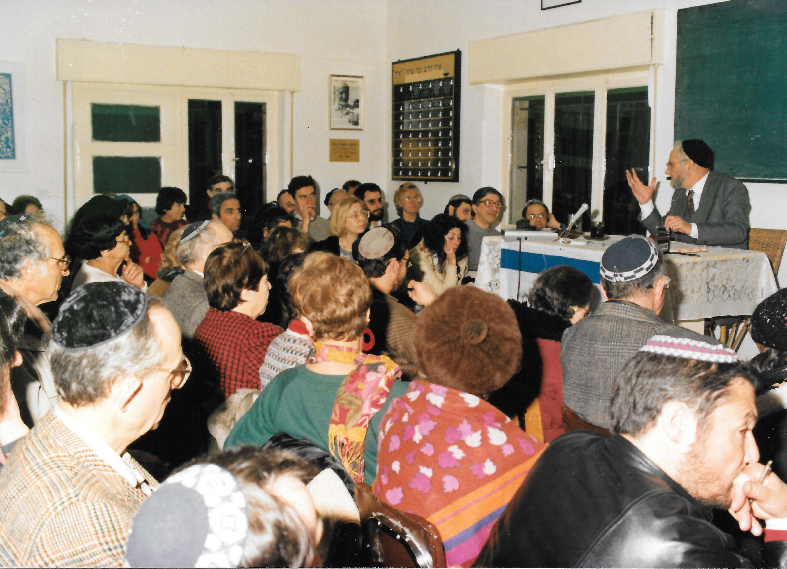 קרא לשמר את הזהויות המגזריות. מניטו בשיעור באדיבות מכון מניטו | באדיבות מכון מניטו קרא לשמר את הזהויות המגזריות. מניטו בשיעור באדיבות מכון מניטו | באדיבות מכון מניטו