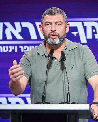 יו"ר מפלגת "עמך ישראל" עופר וינטר במהלך מסיבת עיתונאים בתל אביב השבוע | אבשלום ששוני, פלאש 90 יו"ר מפלגת "עמך ישראל" עופר וינטר במהלך מסיבת עיתונאים בתל אביב השבוע | אבשלום ששוני, פלאש 90