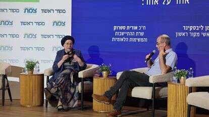 קלמן ליבסקינד והשרה אורית סטרוק בוועידת צמת ומקור ראשון | לירון מולדובן קלמן ליבסקינד והשרה אורית סטרוק בוועידת צמת ומקור ראשון | לירון מולדובן