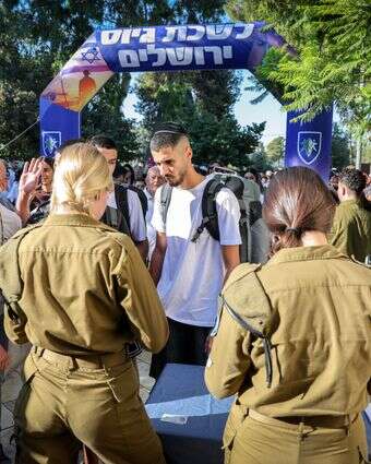 סוגיית הגיוס תשפיע על קולות הצעירים. מתגייסים, אילוסטרציה | צילום: עודד קרני, פלאש 90