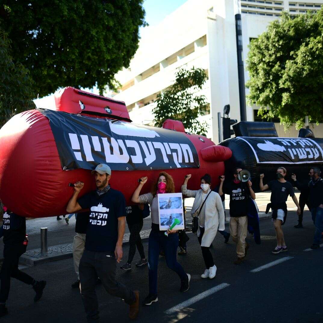 הפגנה בעד הקמת ועדת החקירה לפרשת הצוללות | תומר נאוברג, פלאש 90