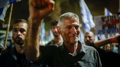 יו"ר הדמוקרטים, יאיר גולן, מספר ימים לפני הבחירות | רחל אלרואי, פלאש 90 יו"ר הדמוקרטים, יאיר גולן, מספר ימים לפני הבחירות | רחל אלרואי, פלאש 90