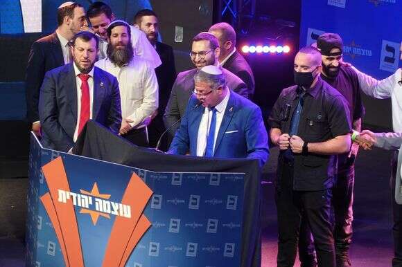 איתמר בן גביר נואם במטה עוצמה יהודית לאחר תוצאות המדגמים | אלינור פבריקר איתמר בן גביר נואם במטה עוצמה יהודית לאחר תוצאות המדגמים | אלינור פבריקר