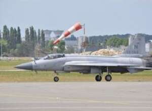 By Eric Salard - 13-143 JF-17 PAKISTAN AIR FORCE LBG, CC BY-SA 2.0, https://commons.wikimedia.org/w/index.php?curid=41022101 By Eric Salard - 13-143 JF-17 PAKISTAN AIR FORCE LBG, CC BY-SA 2.0, https://commons.wikimedia.org/w/index.php?curid=41022101
