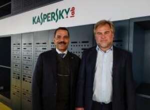 Eugene Kaspersky, right, pictured with INTERPOL General Secretary Ronald Noble in 2013. (Flickr / Eugene Kaspersky)