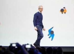 Tim Cook welcomes developers from 75 different countries to WWDC 2017 - https://www.apple.com/il/newsroom/2017/06/highlights-from-wwdc-2017/ Tim Cook welcomes developers from 75 different countries to WWDC 2017 - https://www.apple.com/il/newsroom/2017/06/highlights-from-wwdc-2017/