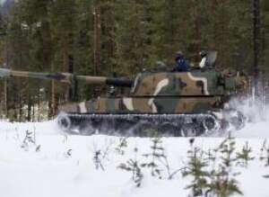 https://forsvaret.no/forsvarsmateriell/presserom/norge-kj%C3%B8per-nytt-artillerisystem-til-h%C3%A6ren-av-hanwha-land-systems https://forsvaret.no/forsvarsmateriell/presserom/norge-kj%C3%B8per-nytt-artillerisystem-til-h%C3%A6ren-av-hanwha-land-systems