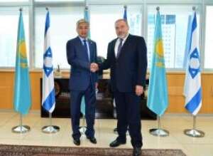 http://www.mod.gov.kz/rus/press-centr/novosti/?cid=0&rid=3146 http://www.mod.gov.kz/rus/press-centr/novosti/?cid=0&rid=3146