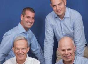 מימין למעלה: יאיר אלבז, טל שקד. מימין למטה: יהושוע לוינברג, עמירם לוינברג. קרדיט צילום: ארתור פורר מימין למעלה: יאיר אלבז, טל שקד. מימין למטה: יהושוע לוינברג, עמירם לוינברג. קרדיט צילום: ארתור פורר