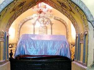 אחוזת הקבר מבפנים אחוזת הקבר מבפנים