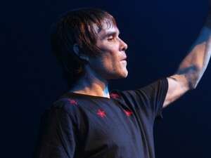 איאן בראון בארץ איאן בראון בארץ