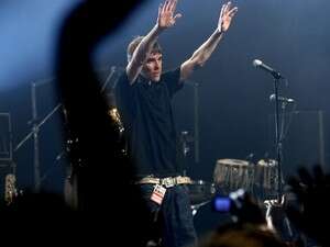 איאן בראון בארץ איאן בראון בארץ