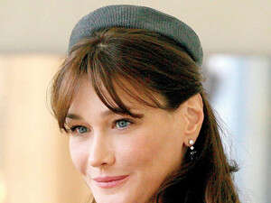 קרלה ברוני קרלה ברוני