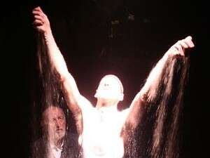 בעל הריחיים והטוחן בעל הריחיים והטוחן