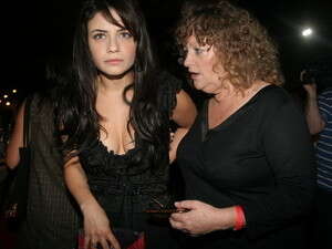 טמירה ירדני עם נינט. רוצה רוקנרול. טמירה ירדני עם נינט. רוצה רוקנרול.