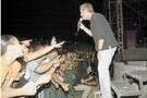     2002.