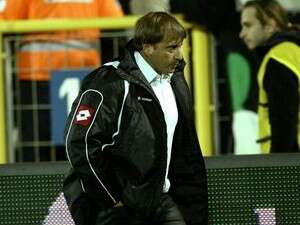 ����� ���