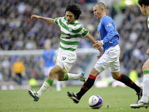 מיצונו מסלטיק מול קני מילר מהריינג'רס. מיצונו מסלטיק מול קני מילר מהריינג'רס.