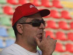 ���� ���