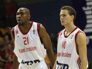 רוג'ר פאוול עם יובל נעימי רוג'ר פאוול עם יובל נעימי