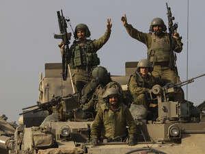 חיילי צה''ל יוצאים משטח רצועת עזה. חיילי צה''ל יוצאים משטח רצועת עזה.