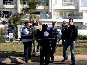 פגיעת רקטת גראד בבניין באשדוד פגיעת רקטת גראד בבניין באשדוד