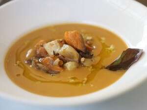 מרק בטטה וירקות צלויים של קימל מרק בטטה וירקות צלויים של קימל