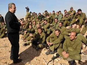 שר הביטחון אהוד ברק נפגש עם חיילי מילואים בצאלים שר הביטחון אהוד ברק נפגש עם חיילי מילואים בצאלים