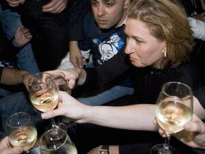 ���� ����