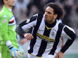 אמאורי חוגג שער. אמאורי חוגג שער.