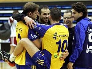 מכבי ראשל''צ חוגגת. מכבי ראשל''צ חוגגת.