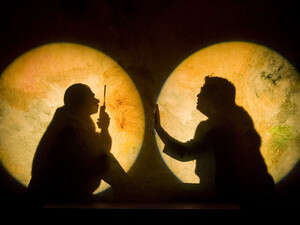 ����� ����