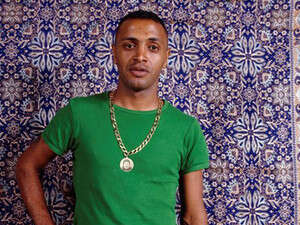 ��� ����