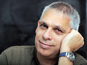 סמנכ''ל אמדוקס ניר כפתורי פיטר עשרות עובדים ואחר כך פוטר גם הוא סמנכ''ל אמדוקס ניר כפתורי פיטר עשרות עובדים ואחר כך פוטר גם הוא