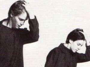 אישה א אישה ב אישה א אישה ב