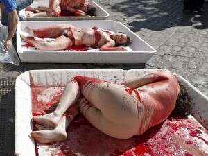 מחאה נגד אכילת בשר במדריד מחאה נגד אכילת בשר במדריד