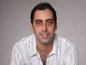 אלי אליהו. משורר אמיתי שמכיר מילים אלי אליהו. משורר אמיתי שמכיר מילים