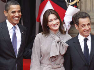 אובמה עם נשיא צרפת סרקוזי ורעייתו קרלה ברוני. אובמה עם נשיא צרפת סרקוזי ורעייתו קרלה ברוני.